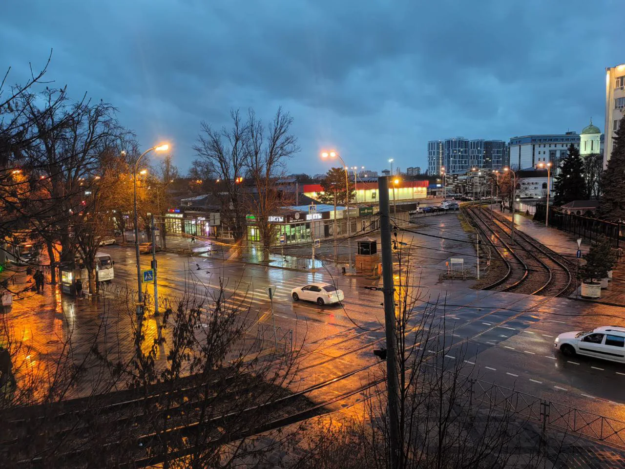 КВАРТИРА СТУДИЯ НА КОММУНАРОВ