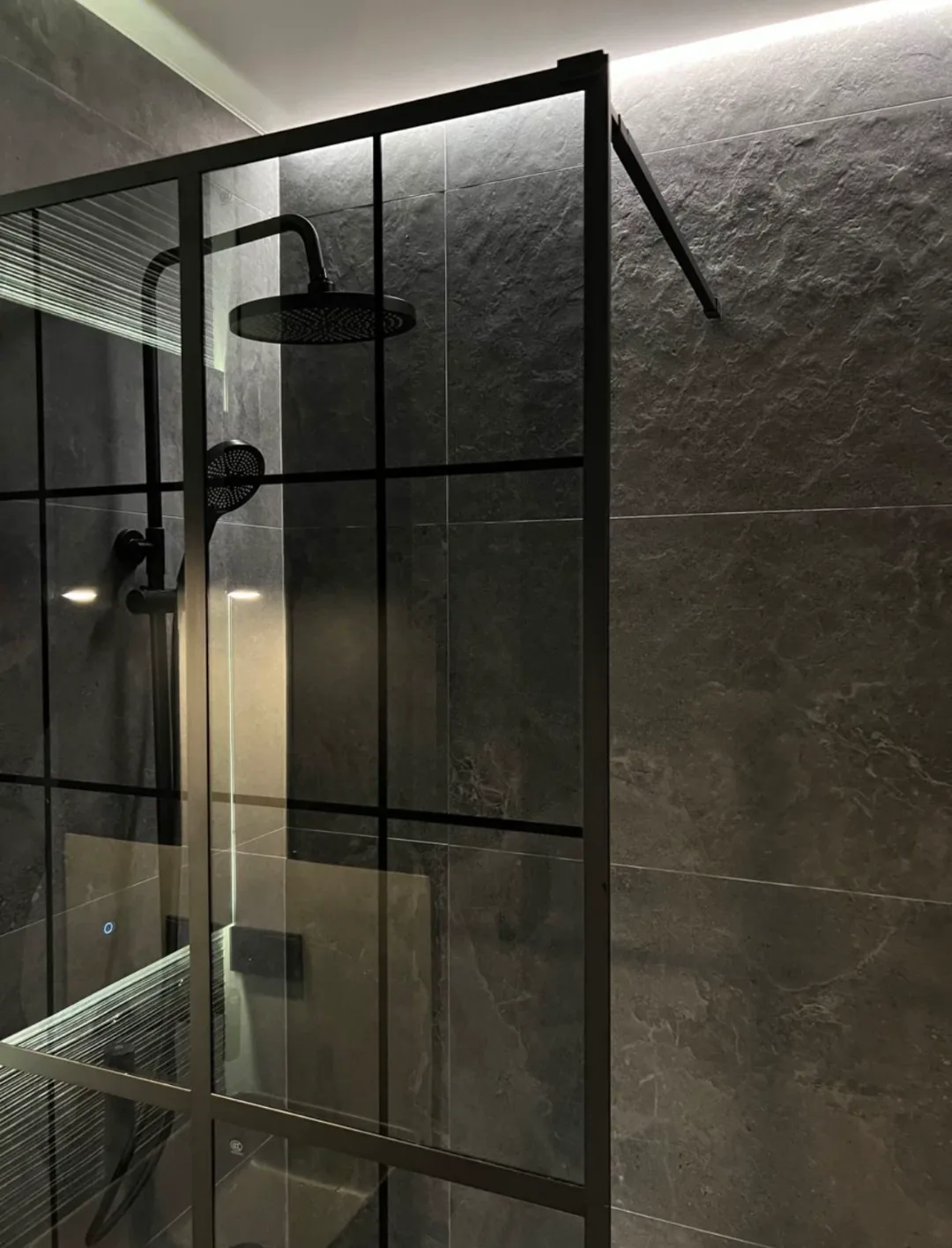 ЕВРО 2 КОМНАТНАЯ КВАРТИРА В ИСТОРИЧЕСКОМ ЦЕНТРЕ КРАСНОДАРА - миниатюра 15