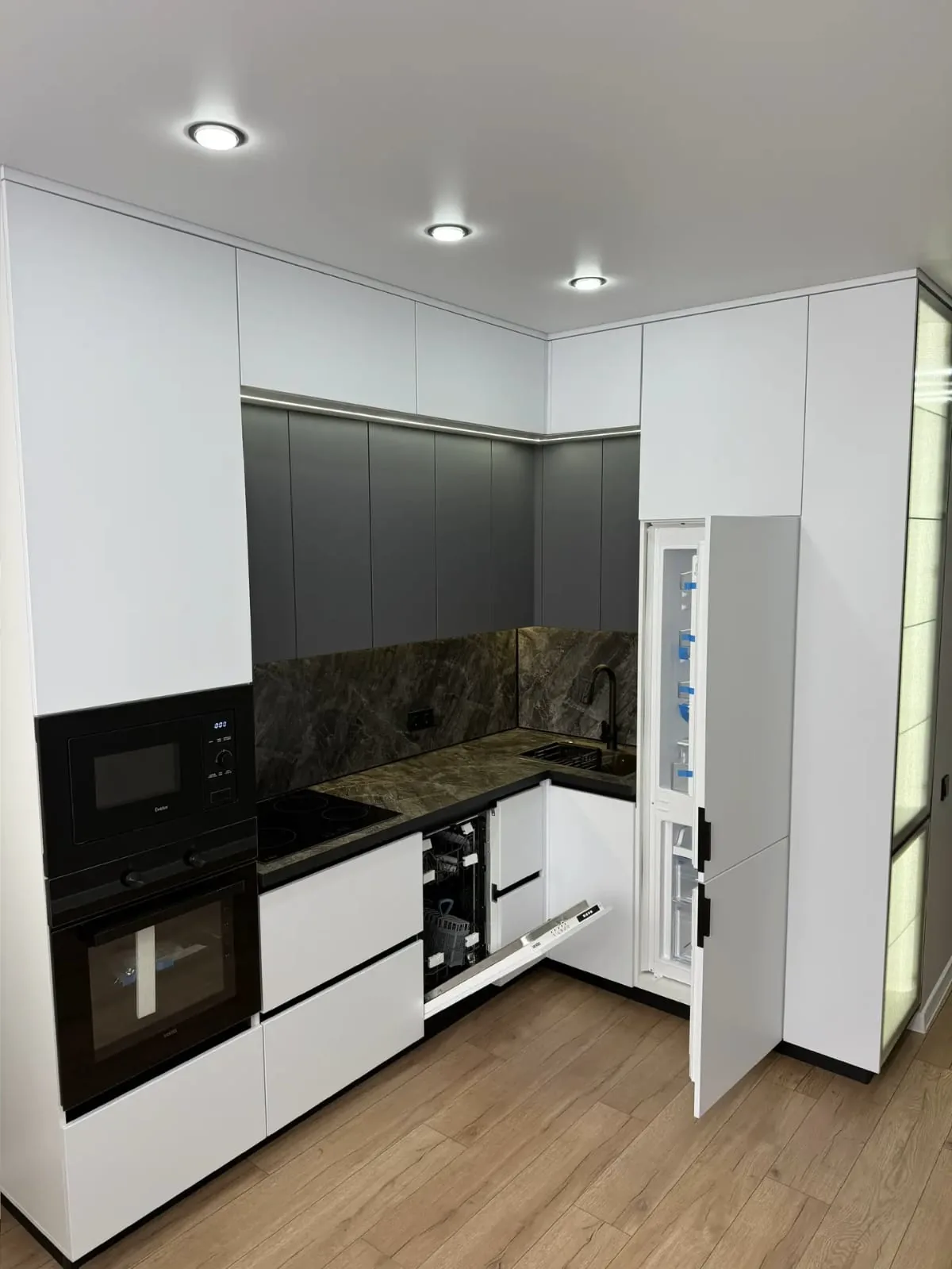 ЕВРО 2 КОМНАТНАЯ КВАРТИРА В ЖК ПАНОРАМА - миниатюра 12