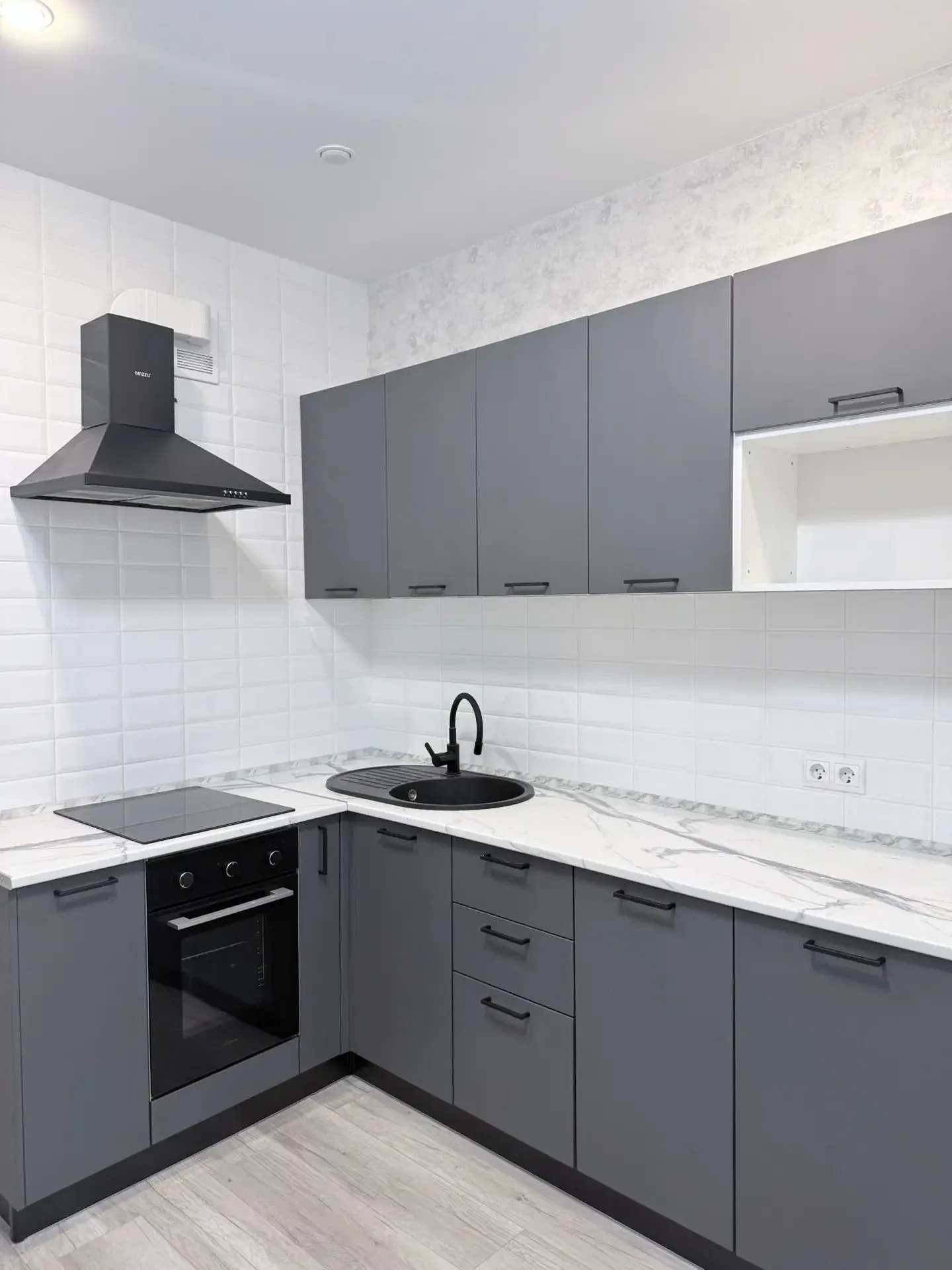 1 К.КВ В ЖК АКВАРЕЛИ 2 КВ 271