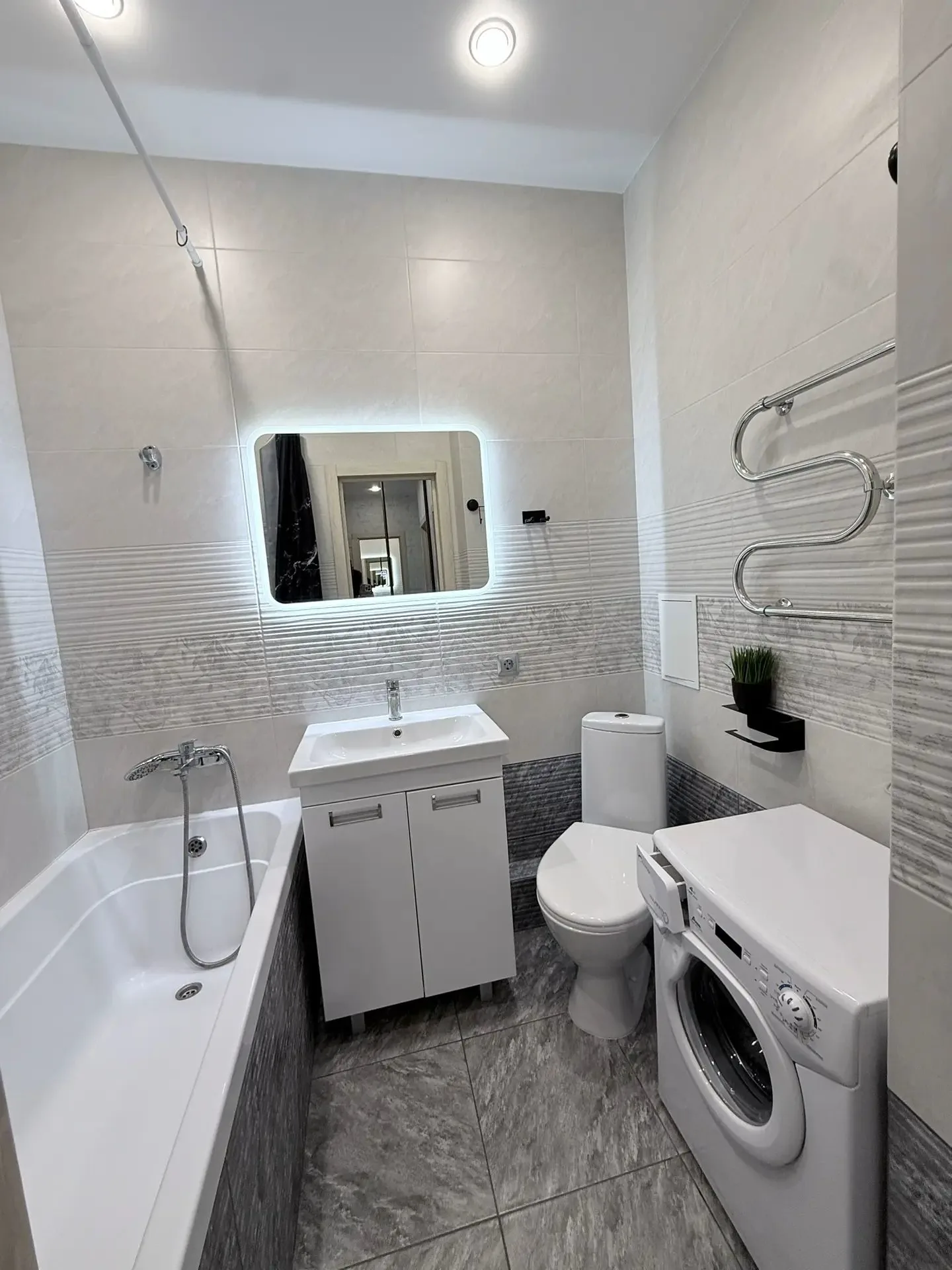 1 К.КВ В ЖК АКВАРЕЛИ 2 КВ 271 - миниатюра 6