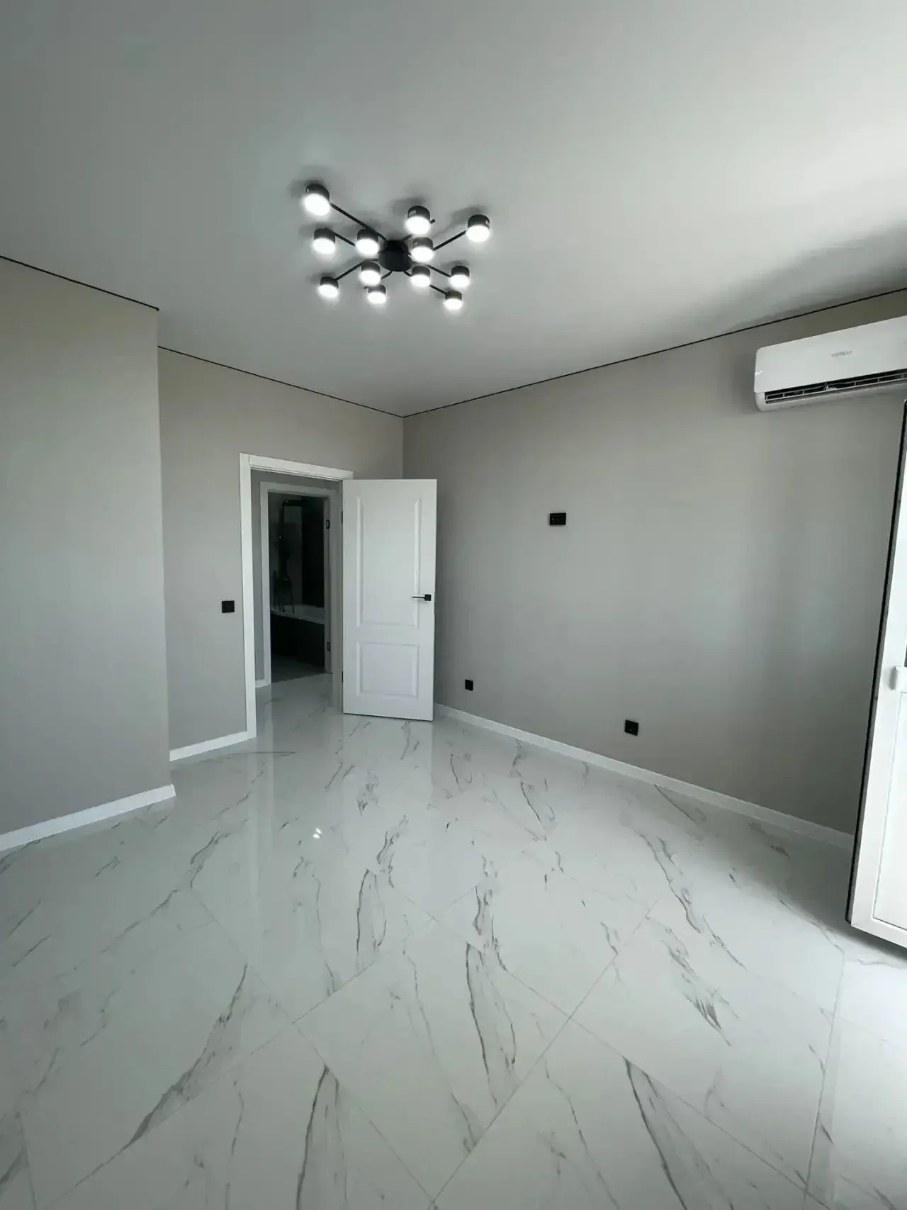 ЕВРО 3 К КВ. В ЖК РАКУРС КВ 208 - миниатюра 8