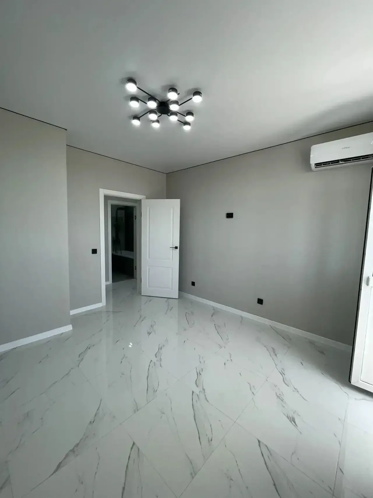 ЕВРО 3 К КВ. В ЖК РАКУРС КВ 208 - миниатюра 24