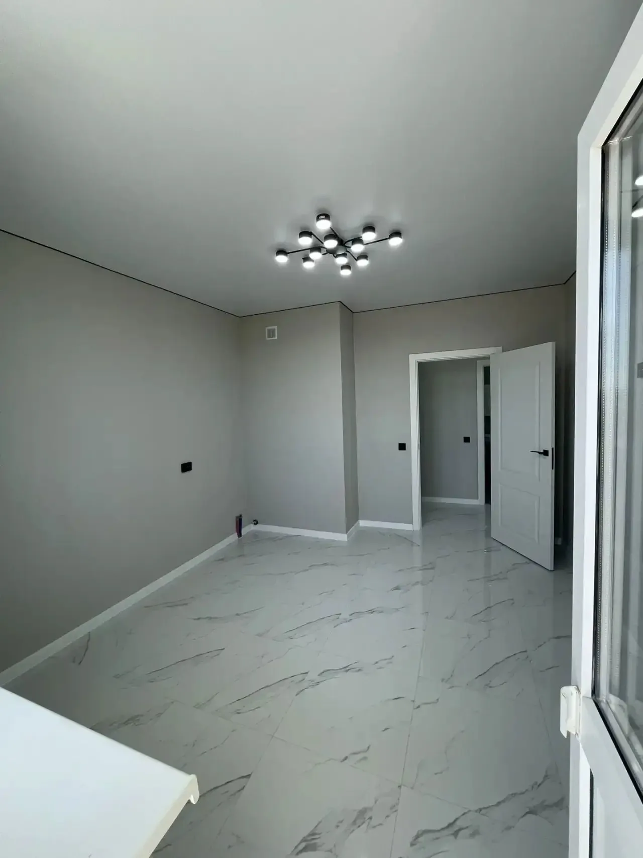 ЕВРО 3 К КВ. В ЖК РАКУРС КВ 208 - миниатюра 25